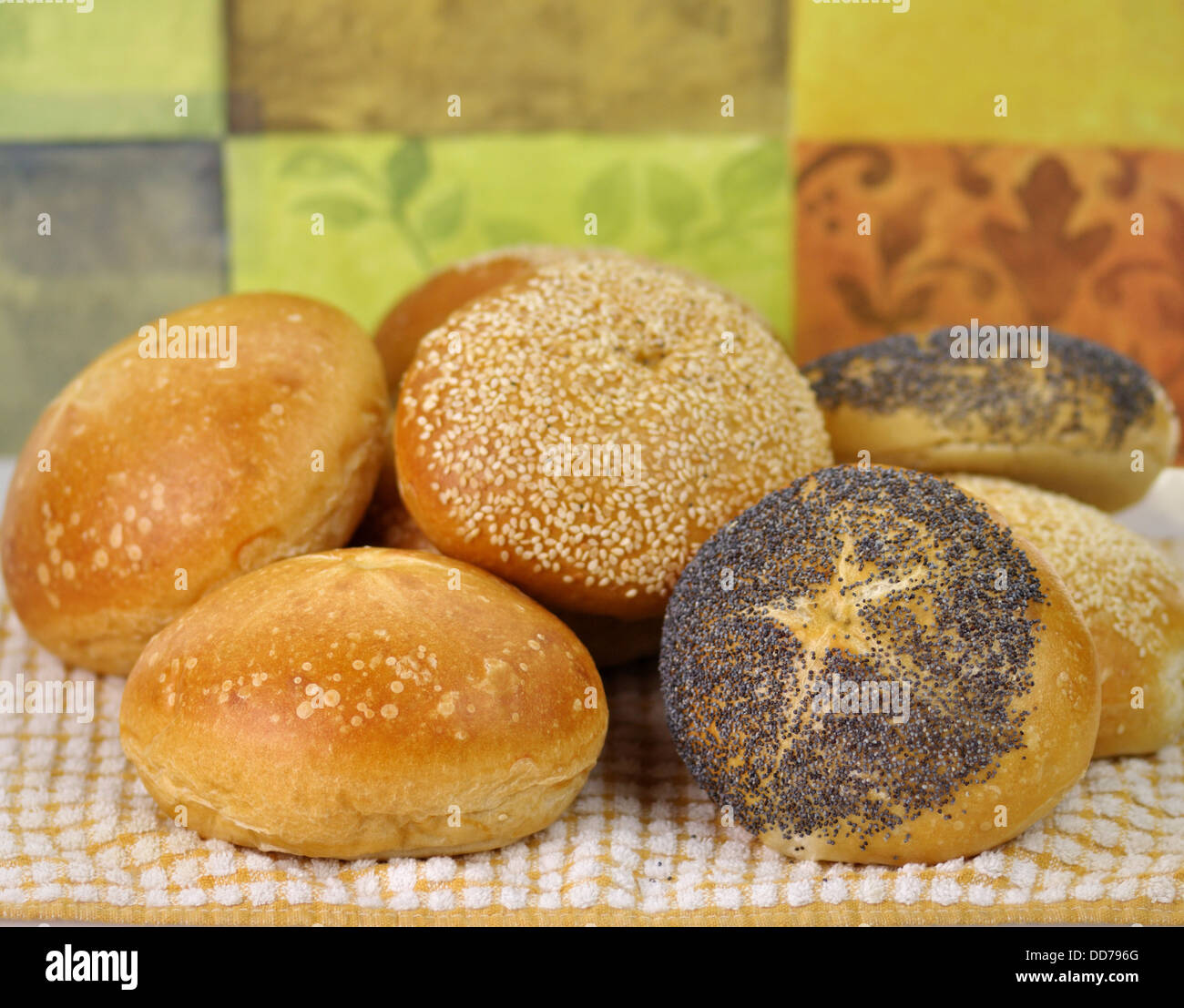 Golden brown bread rolls hi-res stock photography and images - Alamy