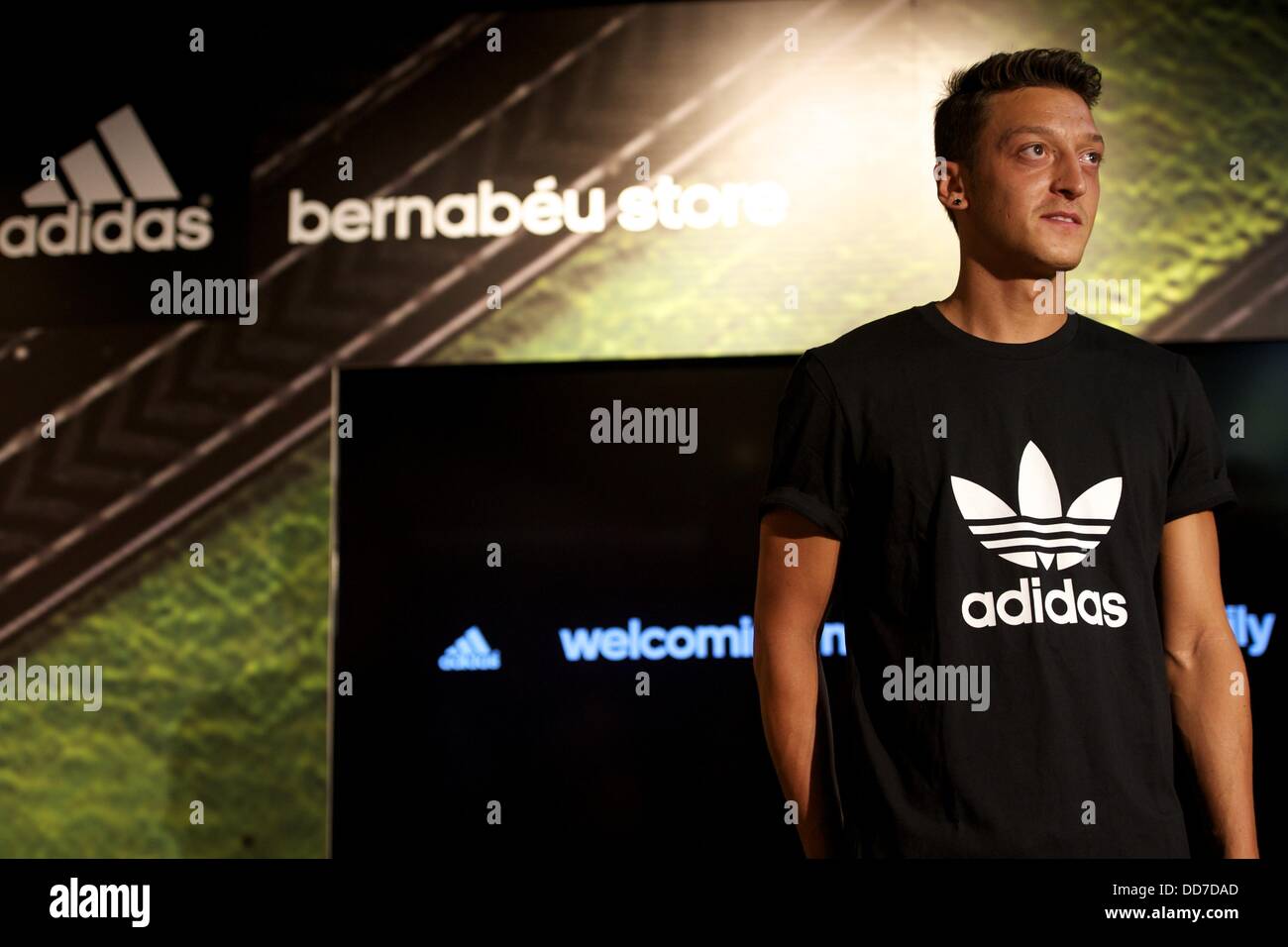 Madrid, Spain. 28th Aug, 2013. Real Madrid Player Mesut Ozil joins Adidas Family at Santiago Bernabeu Adidas Store on August 28, 2013 in Madrid Credit:  Jack Abuin/ZUMAPRESS.com/Alamy Live News Stock Photo