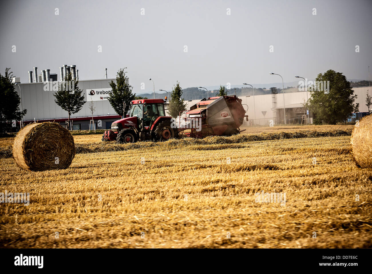 Harvest, harvesting, straw bales, field, tractor Stock Photo Alamy