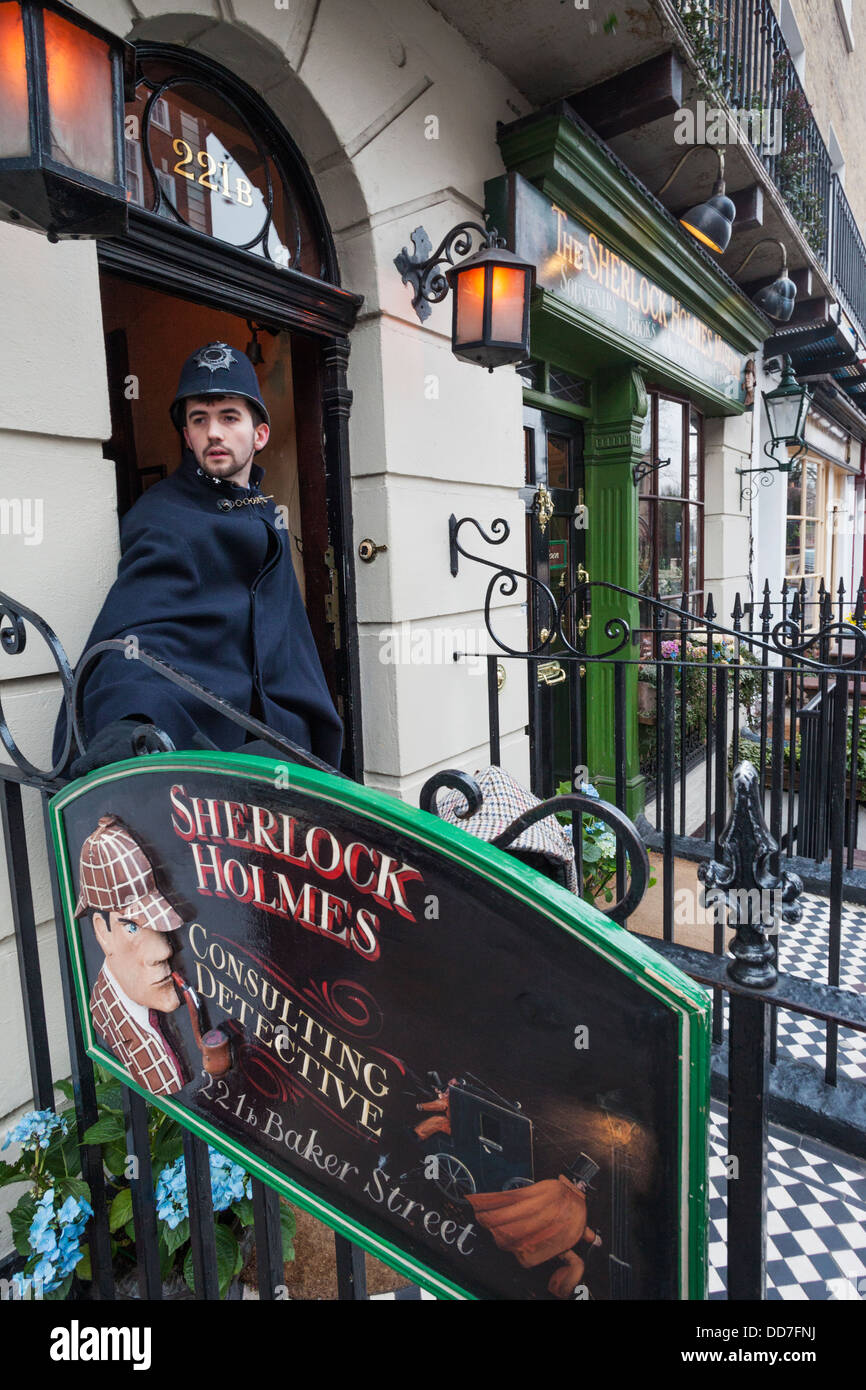England, London, 221B Baker Street, Sherlock Holmes Museum Stock Photo Alamy