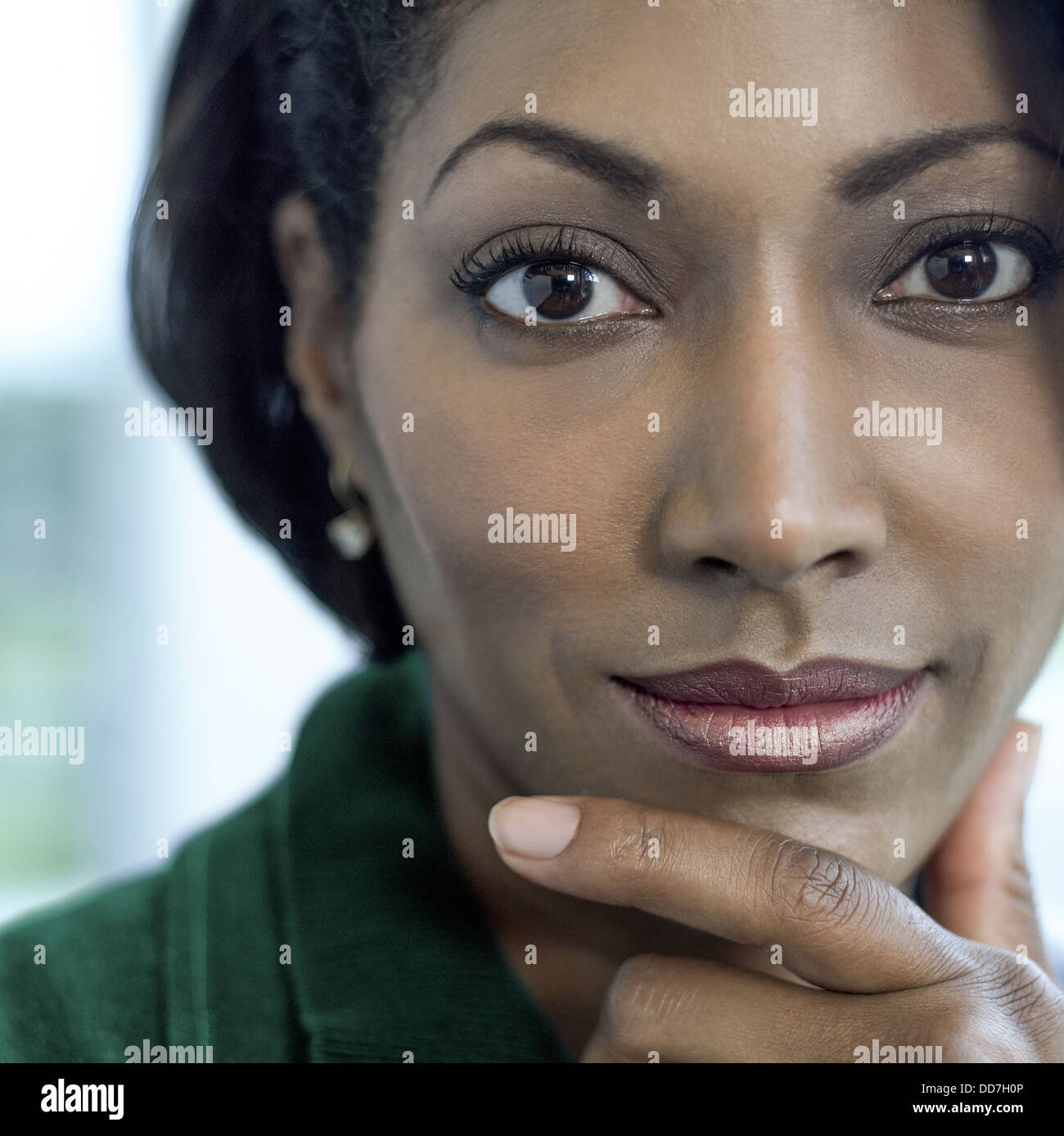 African American businesswoman smiling Stock Photo - Alamy