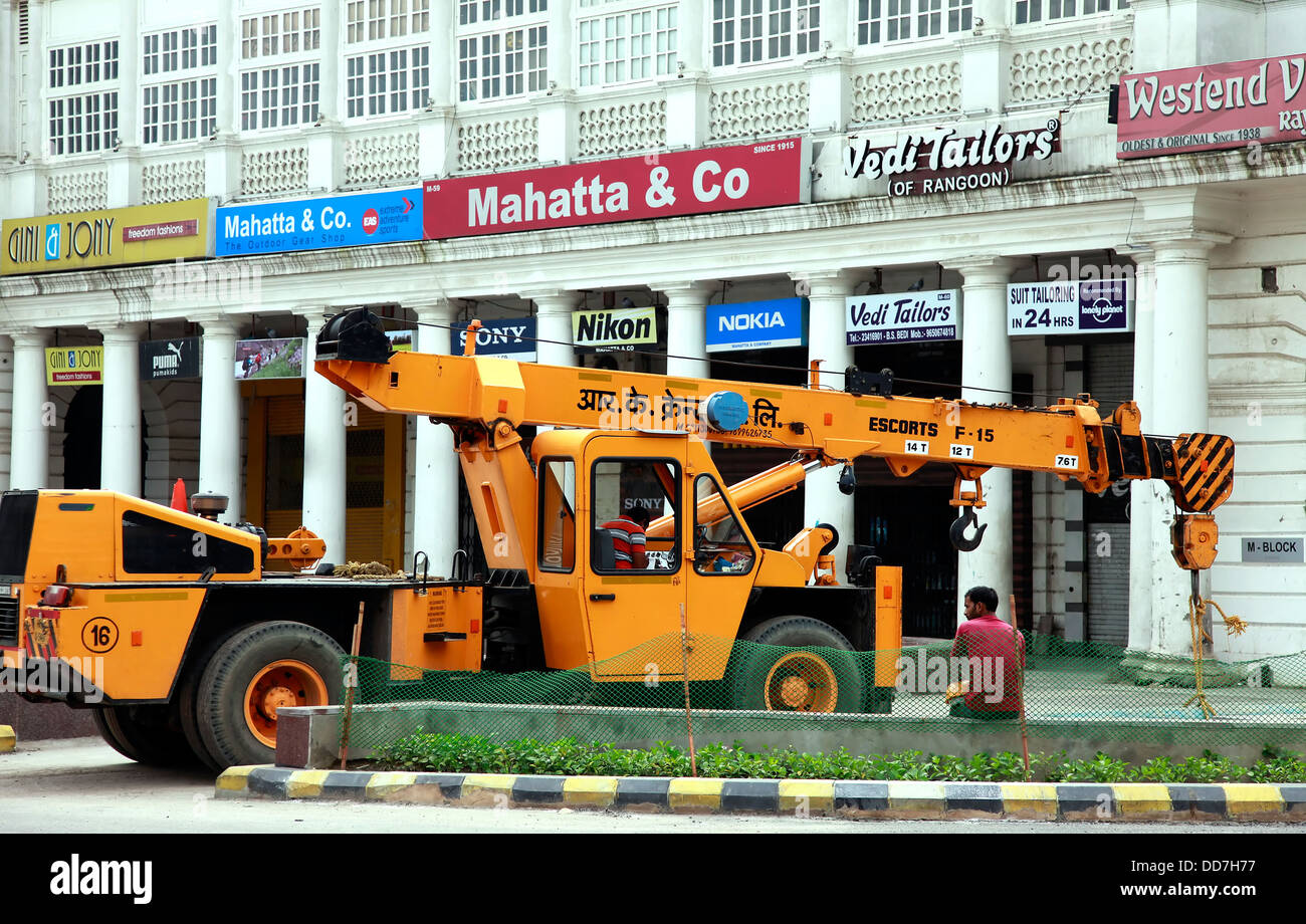 Crane-Construction Machinery at Connaught place,India Stock Photo