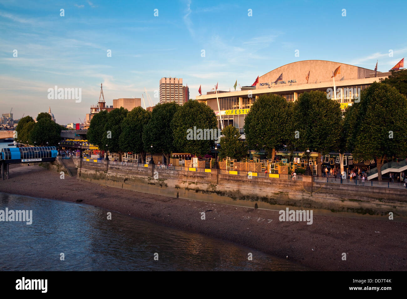Royal festival hall exterior hi-res stock photography and images - Alamy