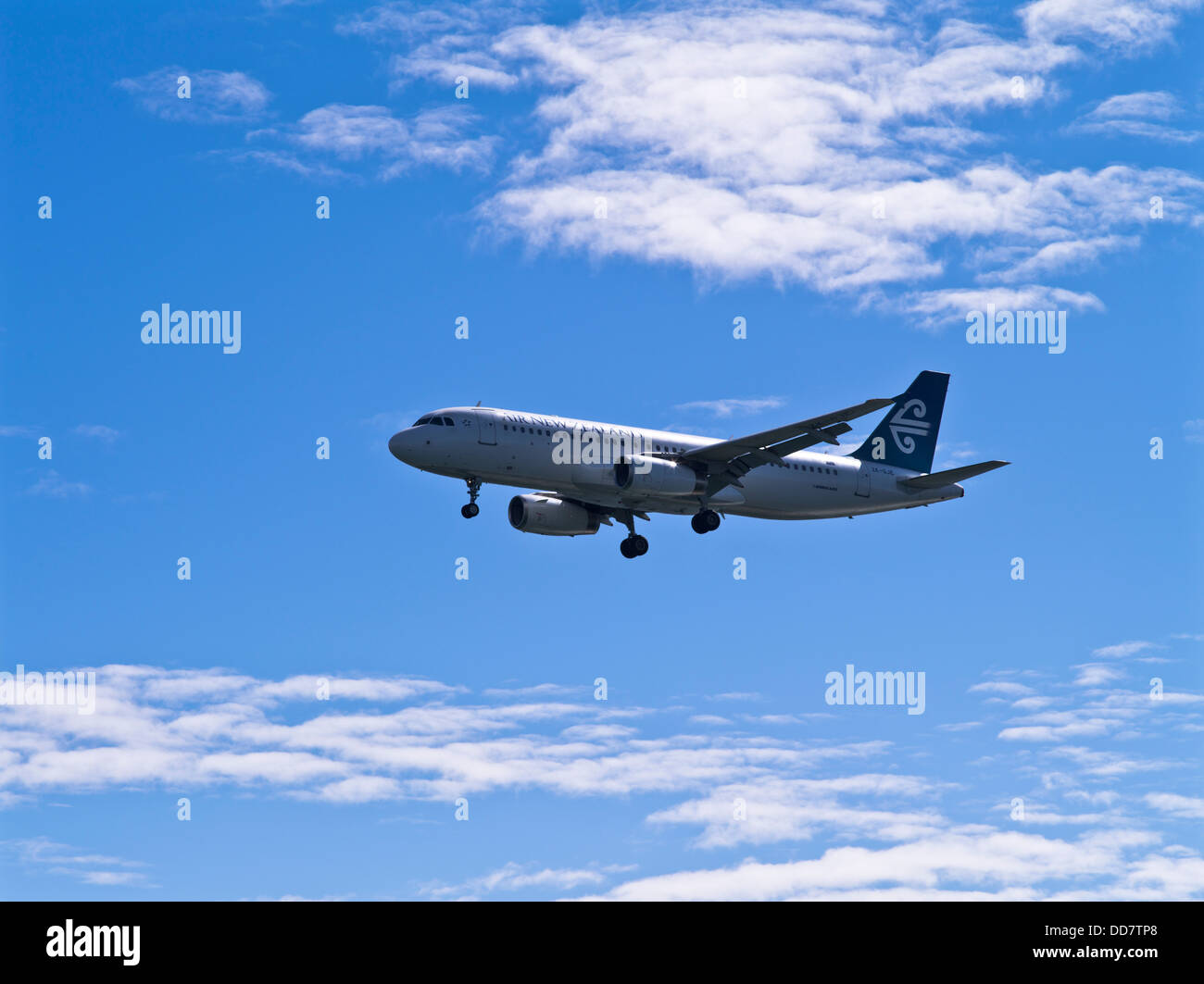 dh  AIRPLANE NZ Plane Air New Zealand Airbus A320-232 passenger aeroplane Stock Photo
