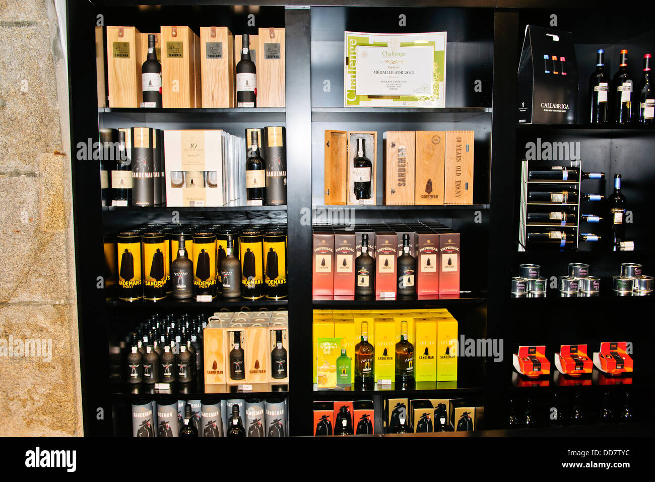 Port Wines and their makers under Terracotta roofs adjacent to the