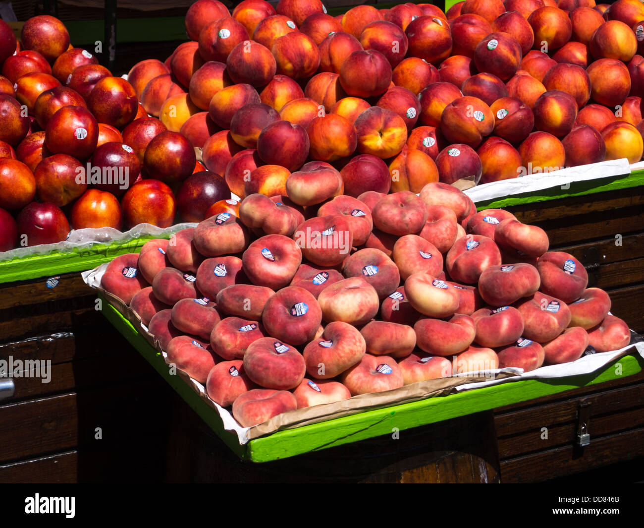 peaches at market Stock Photo Alamy