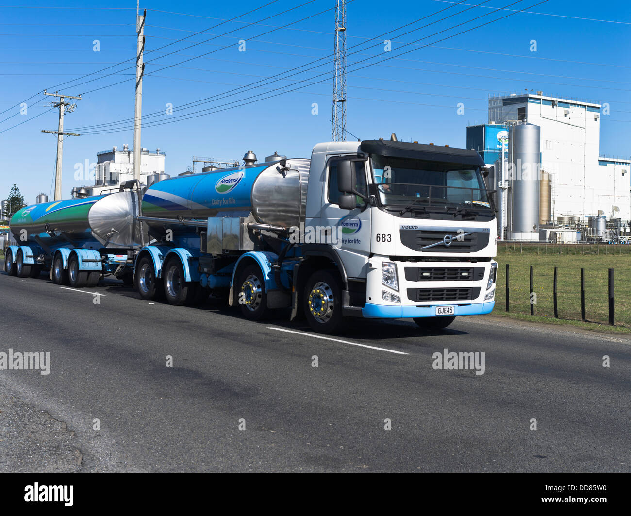 dh Hawera TARANAKI NEW ZEALAND Fonterra milk tanker lorry Whareora ...