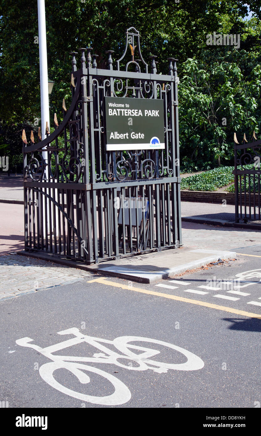 Albert bridge battersea park hires stock photography and images Alamy