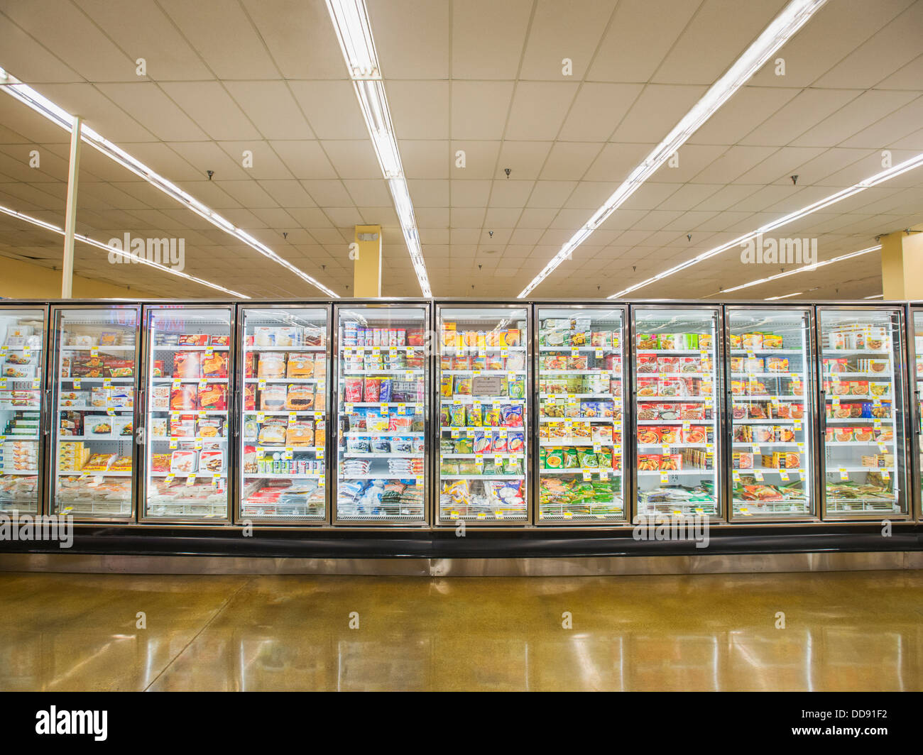 Freezer section grocery store hires stock photography and images Alamy