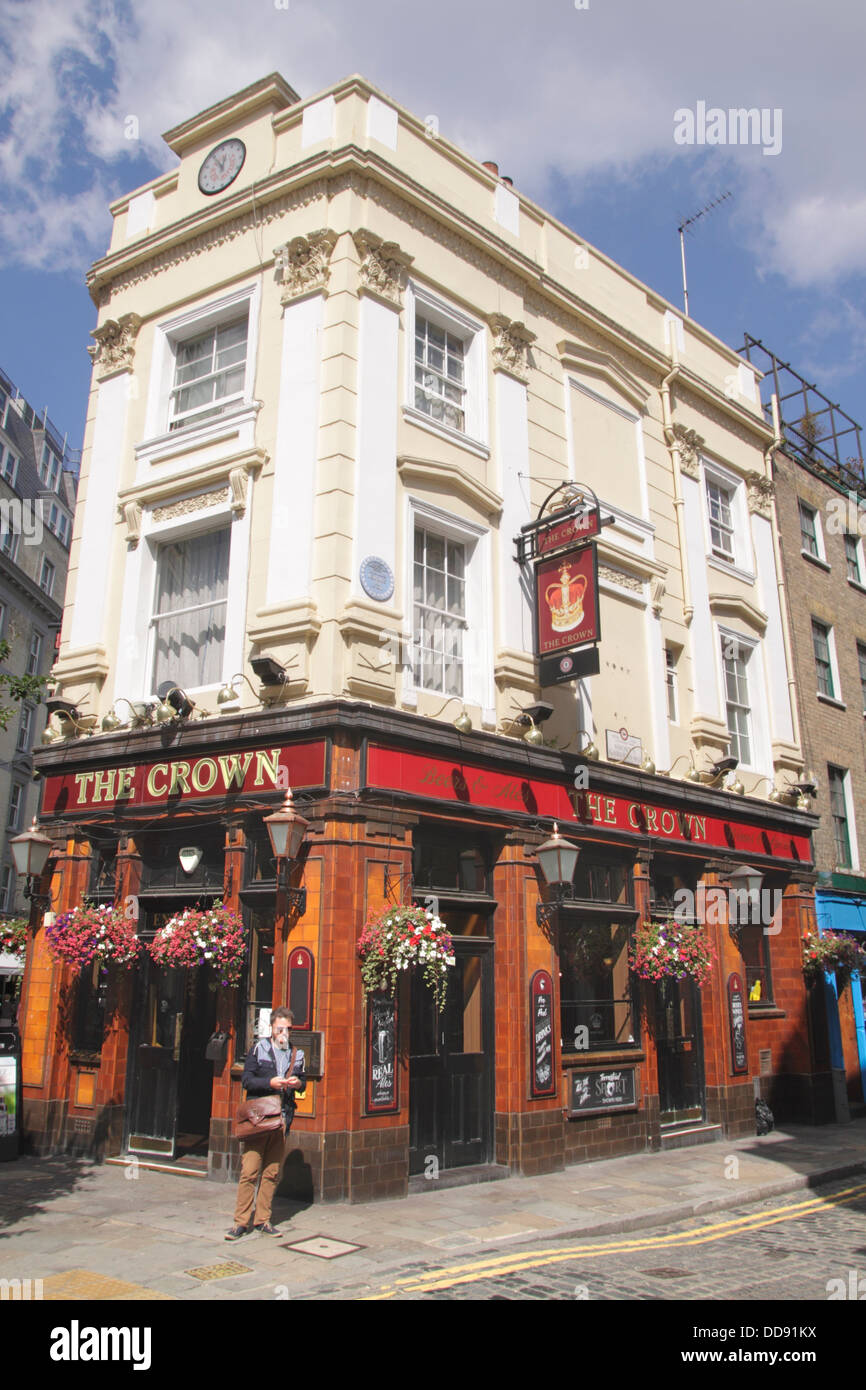 The Crown Pub Monmouth Street Covent Garden London Stock Photo Alamy