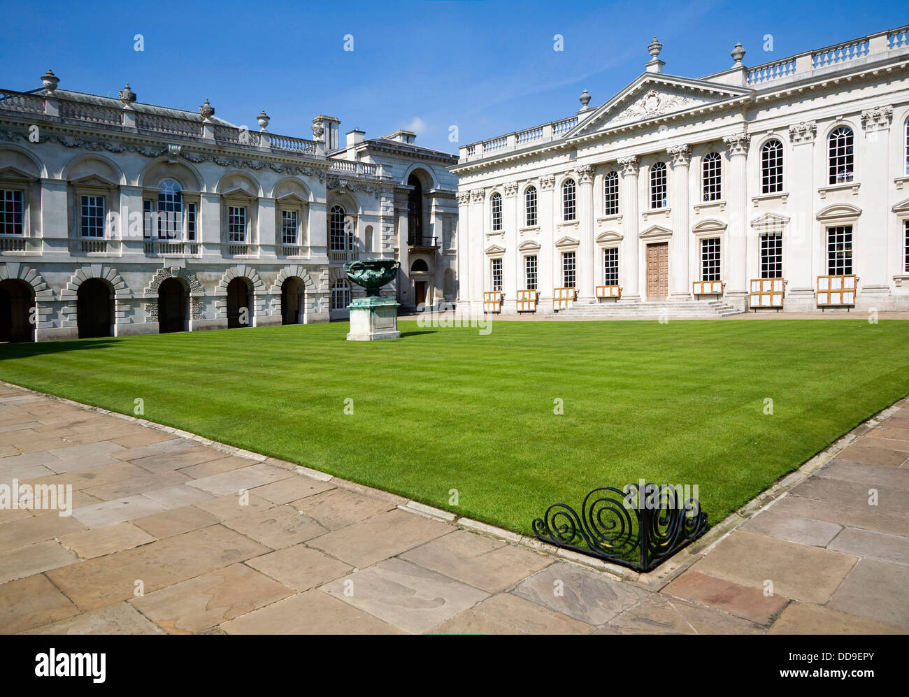 Senate House University of Cambridge England built 17221730 architect