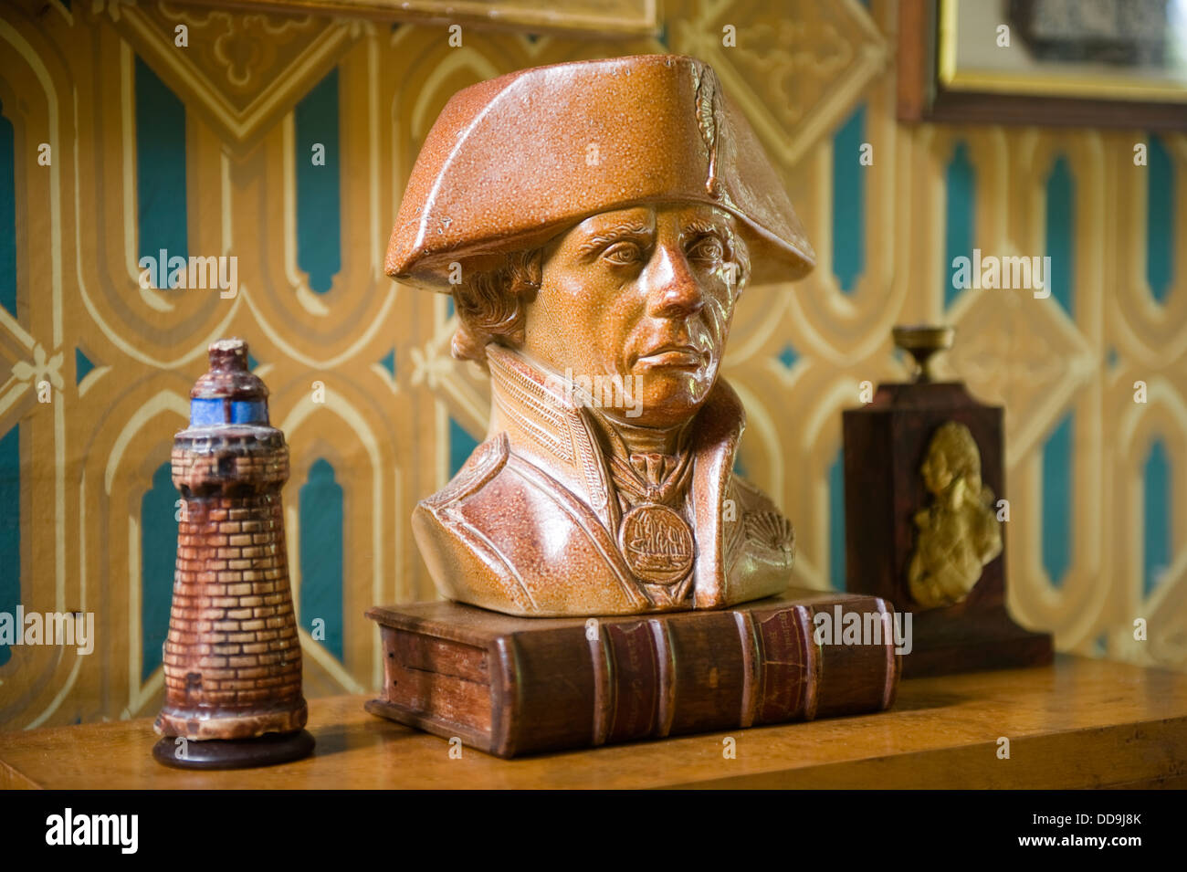 Bust of Horatio Nelson on wooden solander Stock Photo