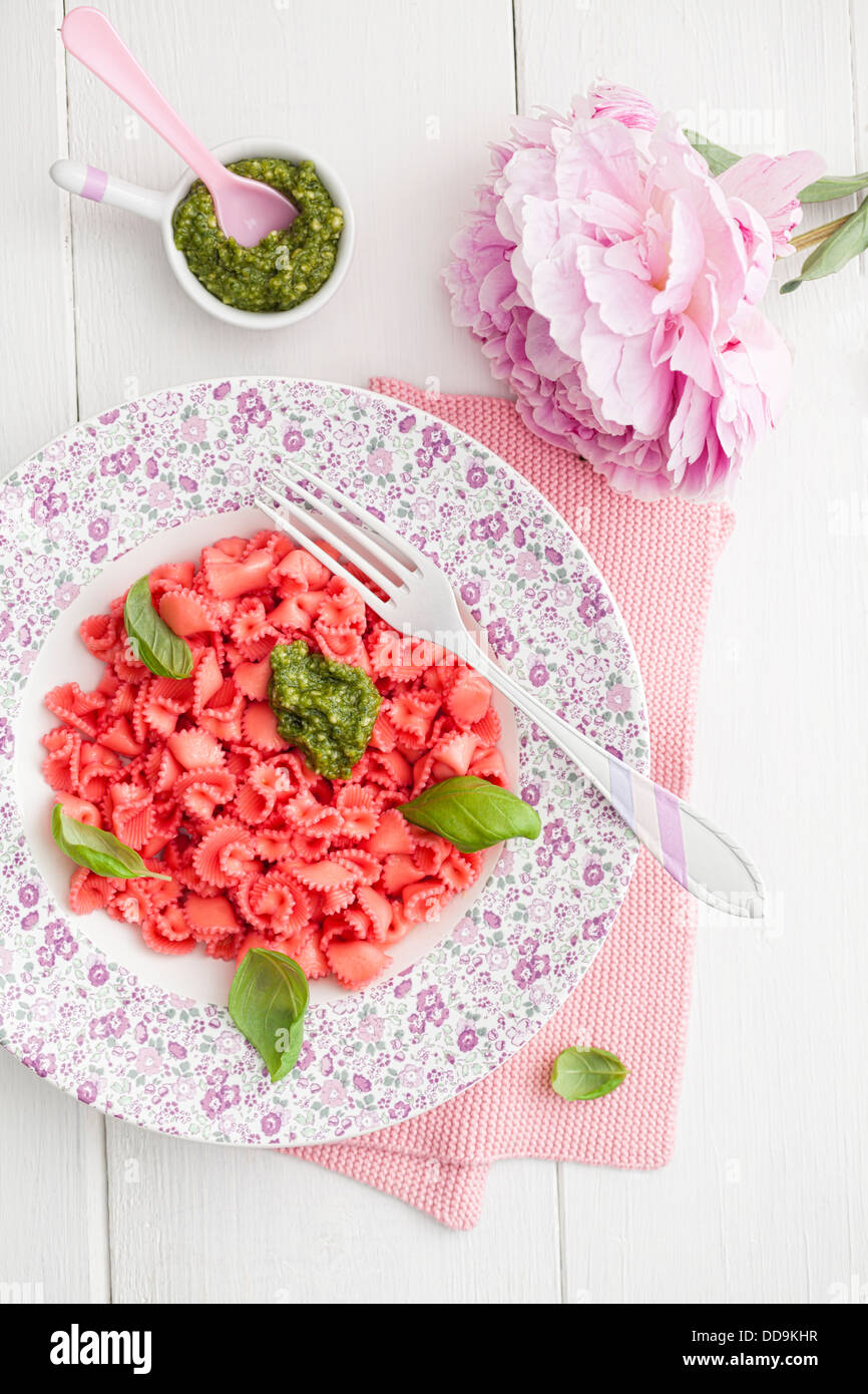 Pink Basil Basil pesto flower hi-res stock photography and images - Alamy
