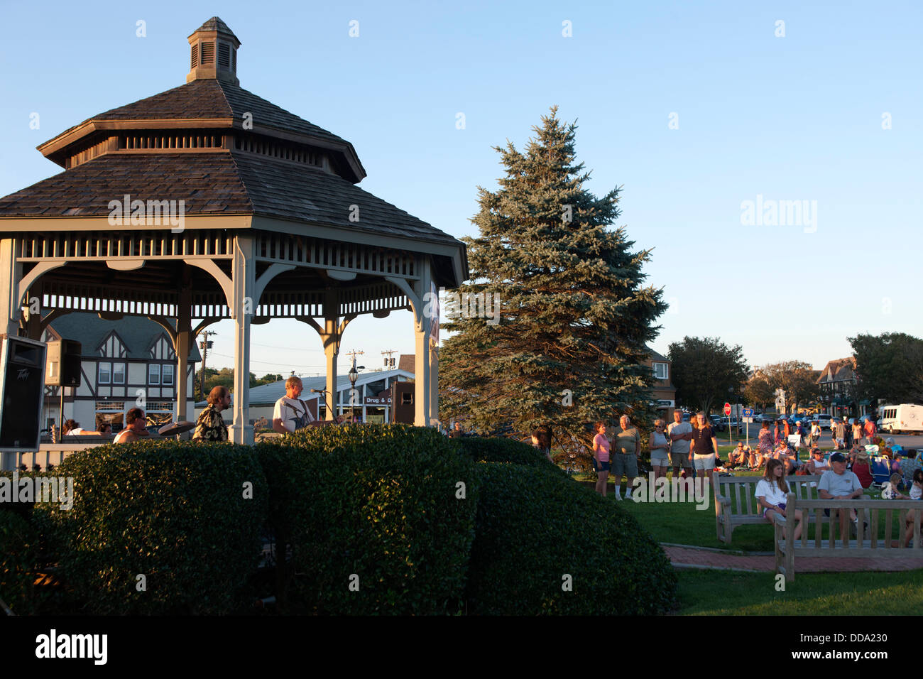EVENING CONCERT GAZEBO MONTAUK VILLAGE GREEN LONG ISLAND NEW YORK USA