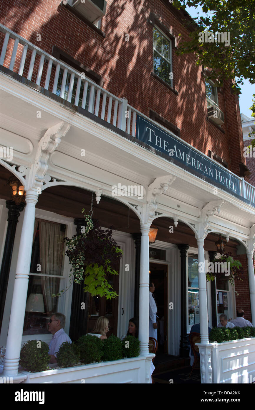 FRONT PORCH AMERICAN HOTEL SAG HARBOR LONG ISLAND NEW YORK USA Stock