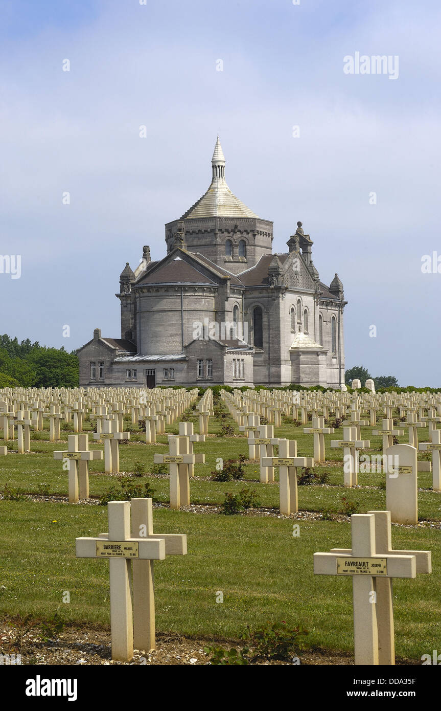 First World War Cemetery and Memorial at Notre Dame de Lorette. Pasde