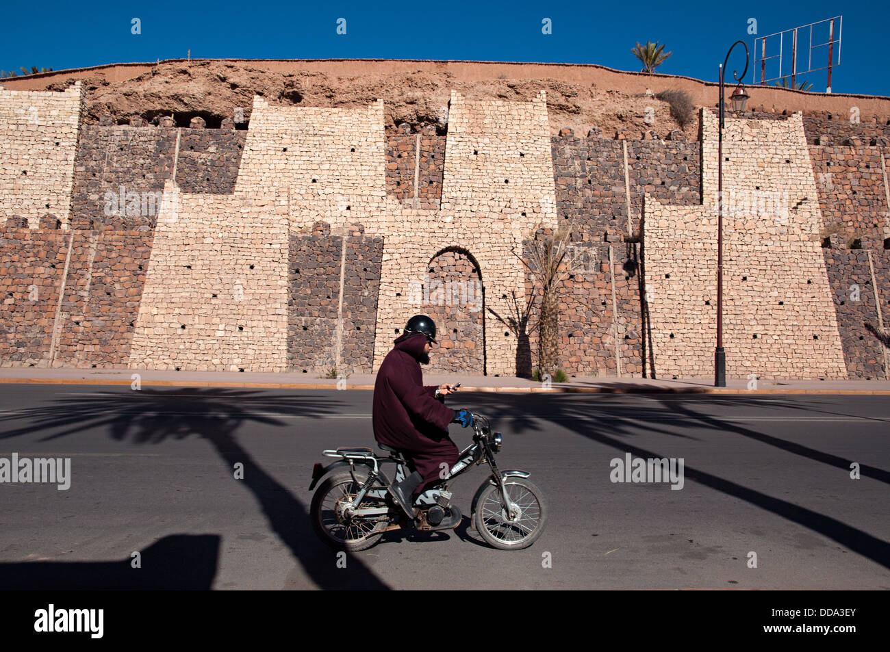 Street scene in Ouarzazate city center, Morocco Stock Photo