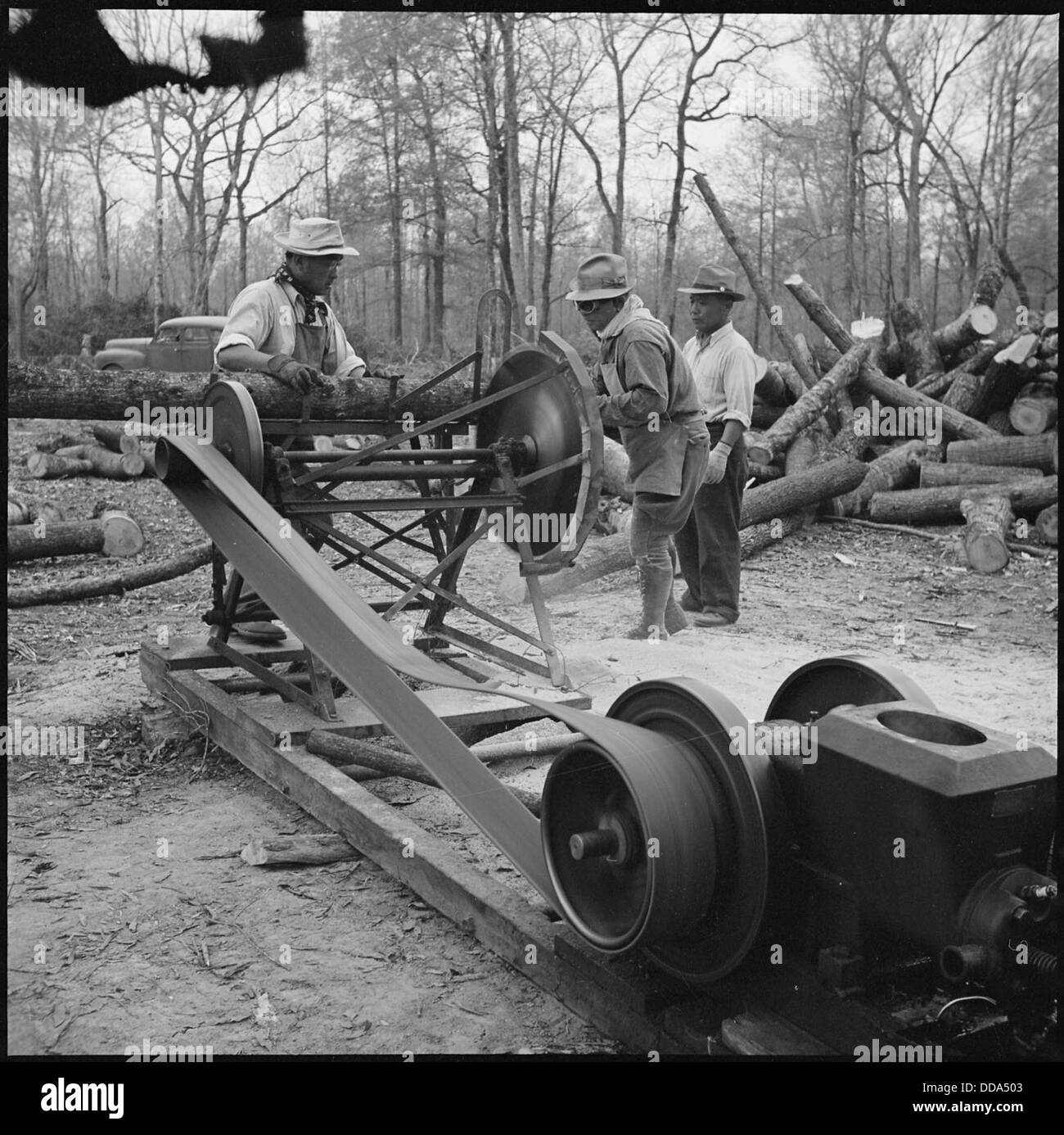 Japanese volunteers Black and White Stock Photos & Images - Alamy