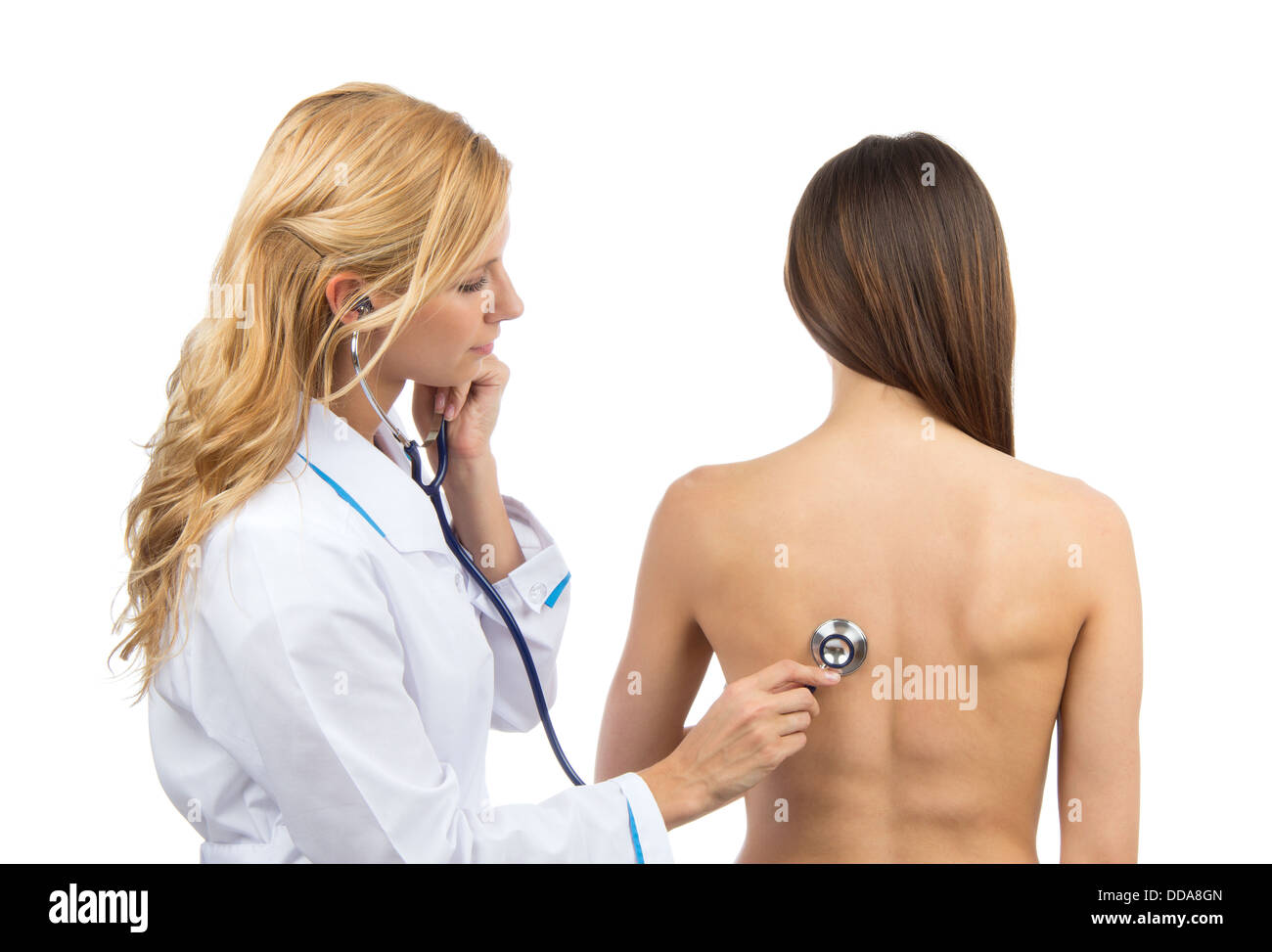 симптомы скрытой пневмонии. точки выслушивания легких при аускультации. какой врач лечит пневмонию. внебольничные атипичные пневмонии. врач может услышать пневмонию.