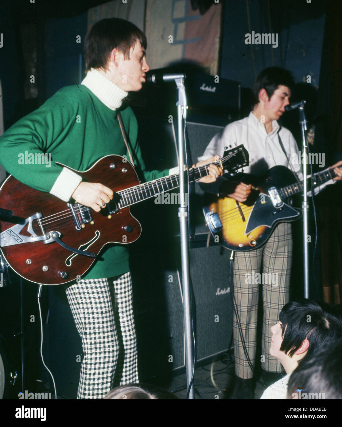 SMALL FACES  UK pop group about 1967 with Ronnie Lane in white shirt and Steve Marriott Stock Photo