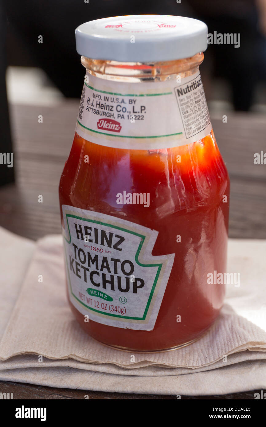 Bottle of Heinz Ketchup Stock Photo Alamy