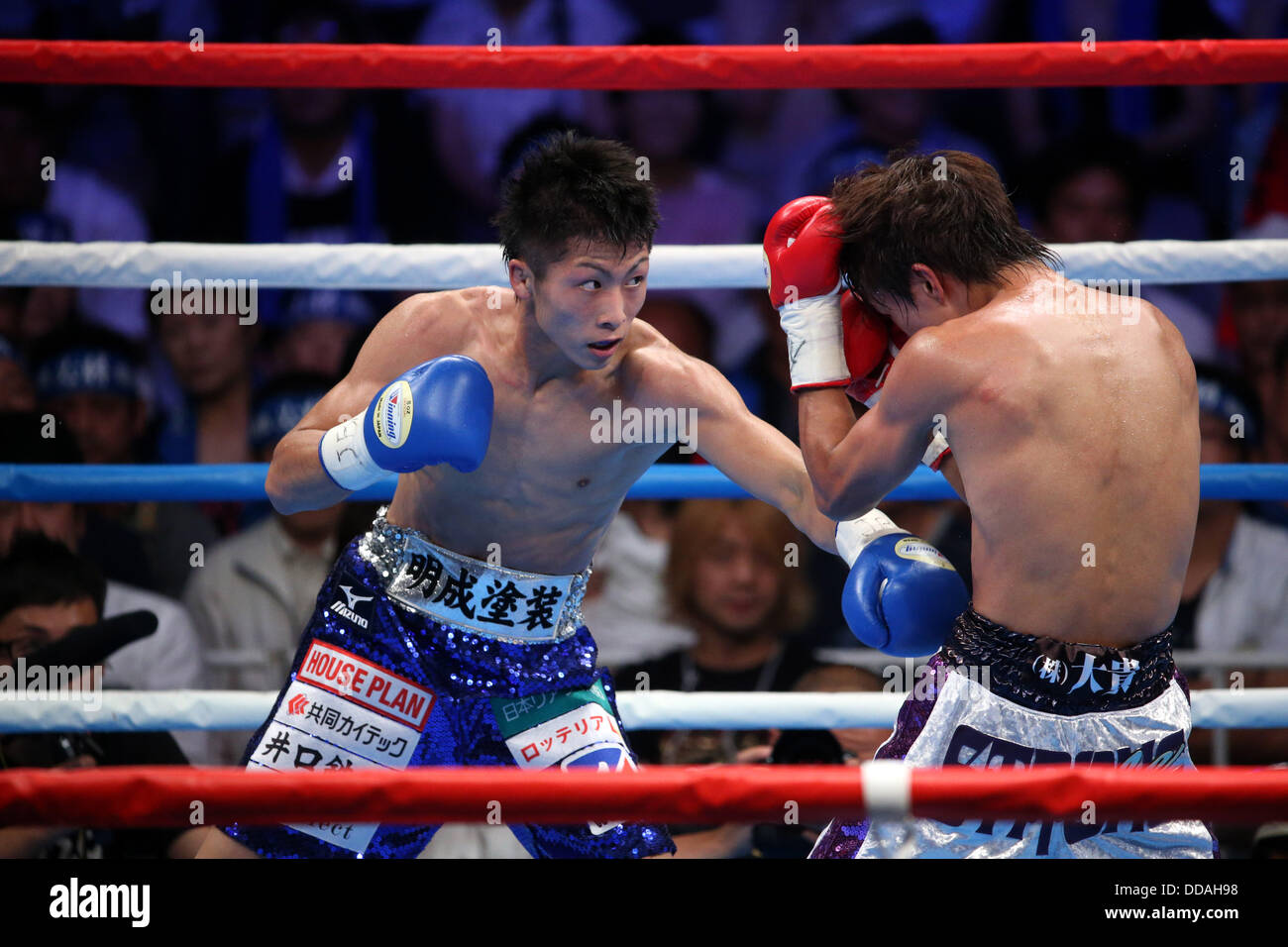 Kanagawa, Japan. 25th Aug, 2013. (L to R) Naoya Inoue, Ryoichi Taguchi ...