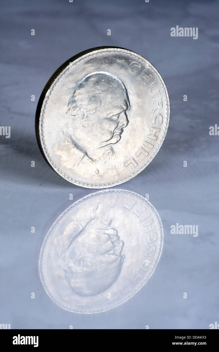 Winston Churchill Commemorative Crown (1965), England, UK, Western