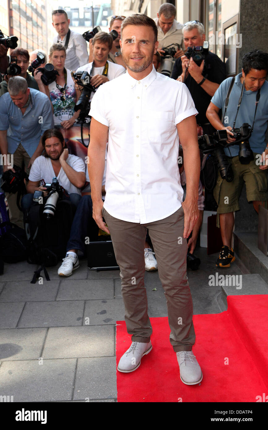 Gary barlow hi-res stock photography and images - Alamy