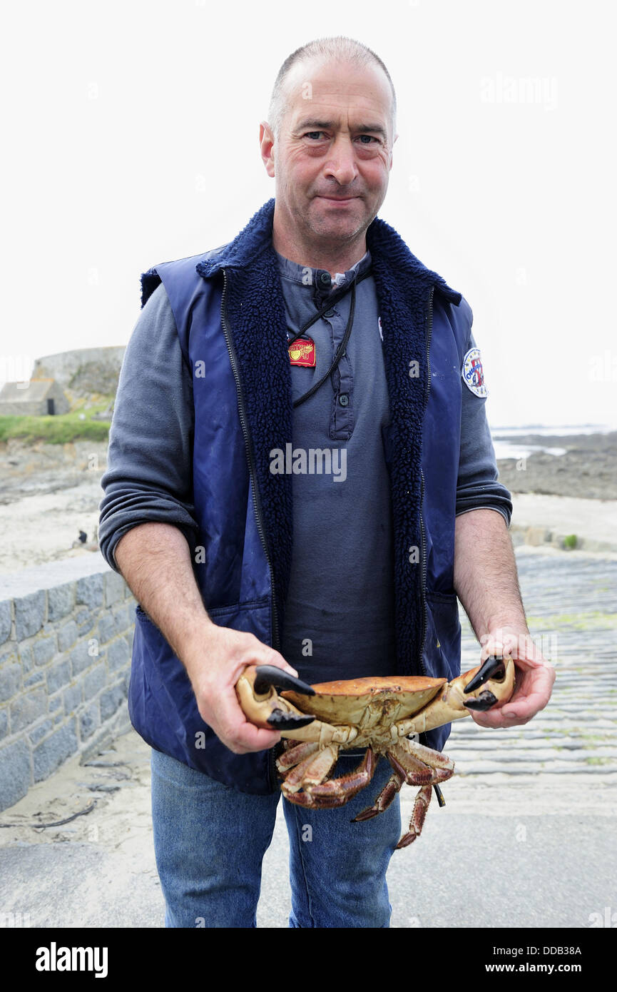 Fishing crab hi-res stock photography and images - Alamy