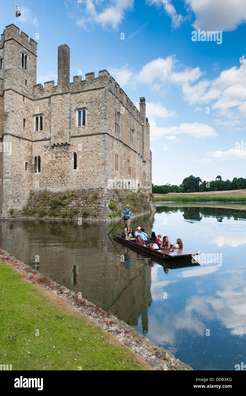 Punting at Leeds Castle, England Stock Photo