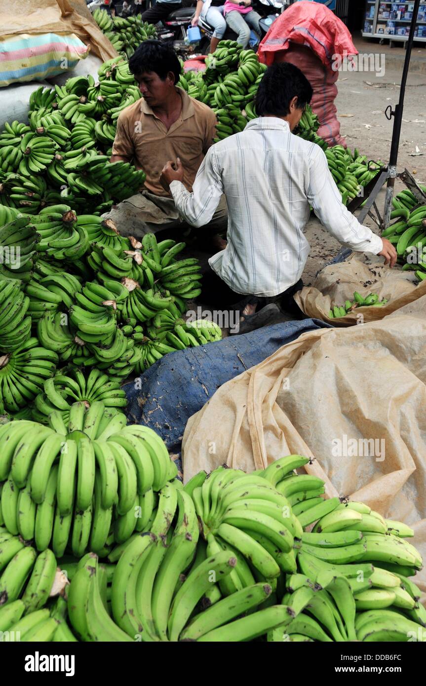 Banana traders at a market in Battambang Stock Photo Alamy