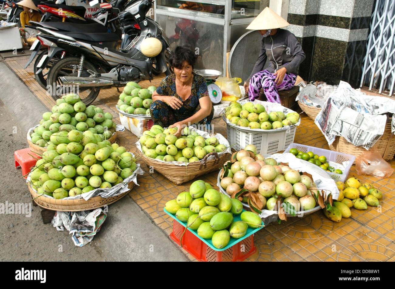 mangoes in the market on Phu Quoc Island in Vietnam Stock Photo Alamy