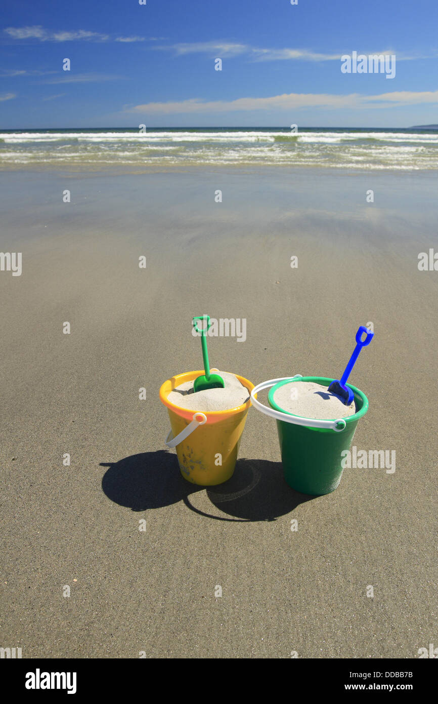 Buckets beach hires stock photography and images Alamy