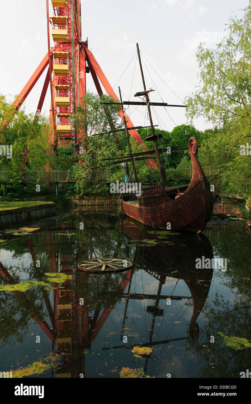 Berlin, Germany, Ferris wheel and sailing ship in the former Spreepark in Plänterwald Stock Photo