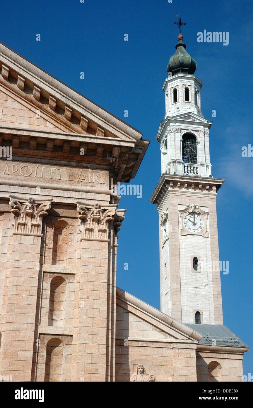 Asiago (Vicenza, Italy), the San Matteo Cathedral Stock Photo Alamy Asiago (Vicenza, Italy), the San Matteo Cathedral Stock Photo Alamy