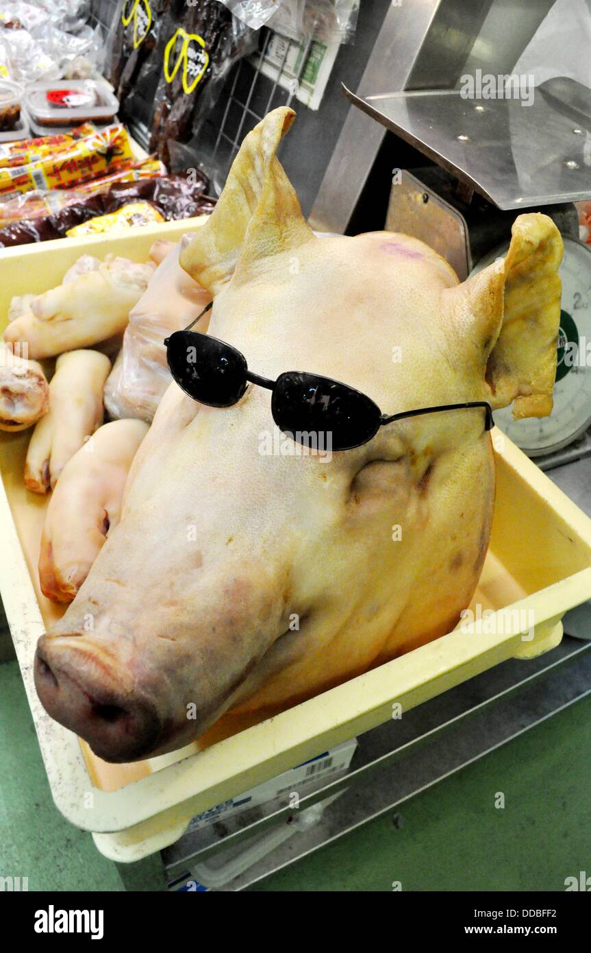 Okinawa pig hires stock photography and images Alamy