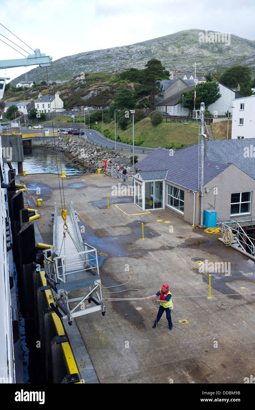 Caledonian Mac Port Staff Working Hi res Stock Photography And Images 