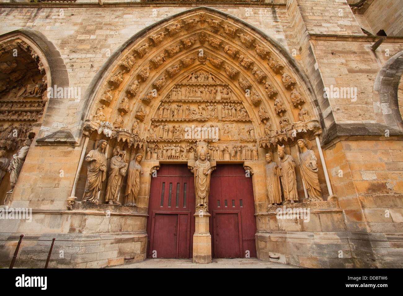 reims-cathedral-visitation