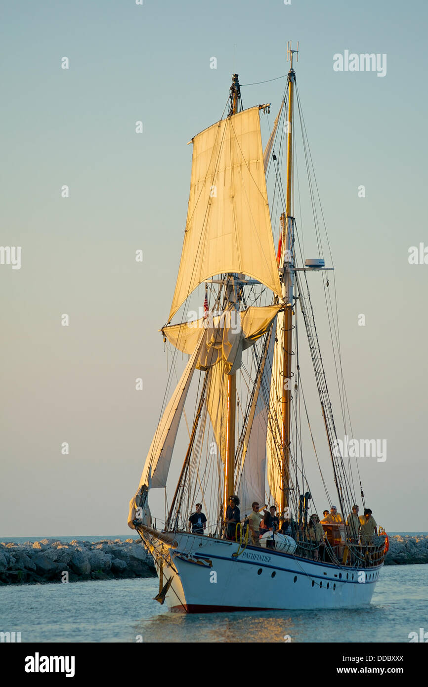 Port Clinton, Ohio, USA. 29th Aug, 2013. Tall Ship Pathfinder enters the  Port Clinton Ohio harbor Credit: terry vachaAlamy Live News Stock Photo -  Alamy