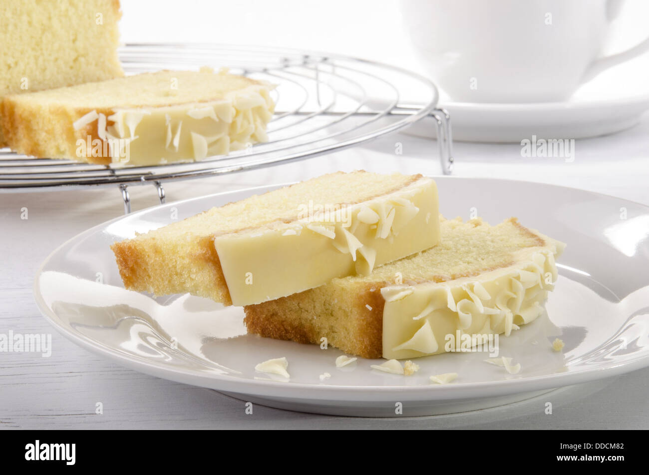 home made cake with lemon buttercream Stock Photo Alamy