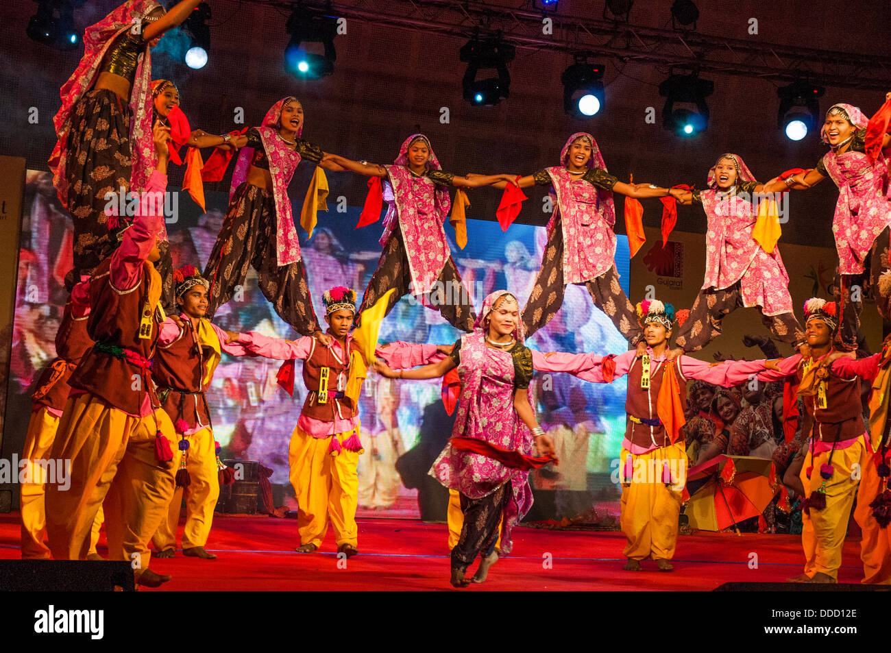 Gujarati dance performance at a trade fair in Ghandinagar, outside Ahmedabad Stock Photo