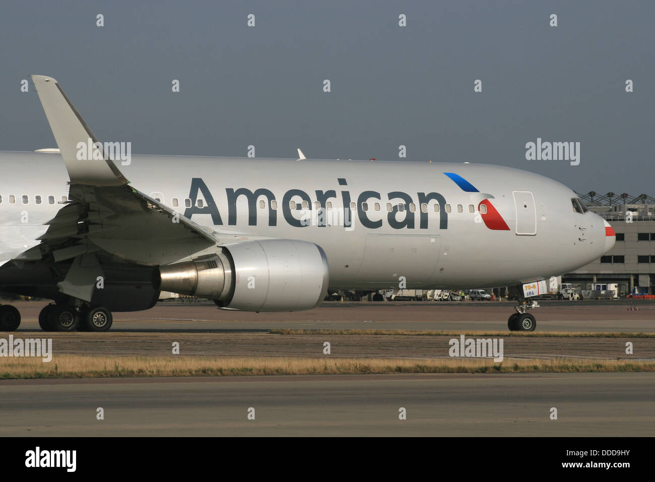 American airlines boeing 767 hires stock photography and images Alamy