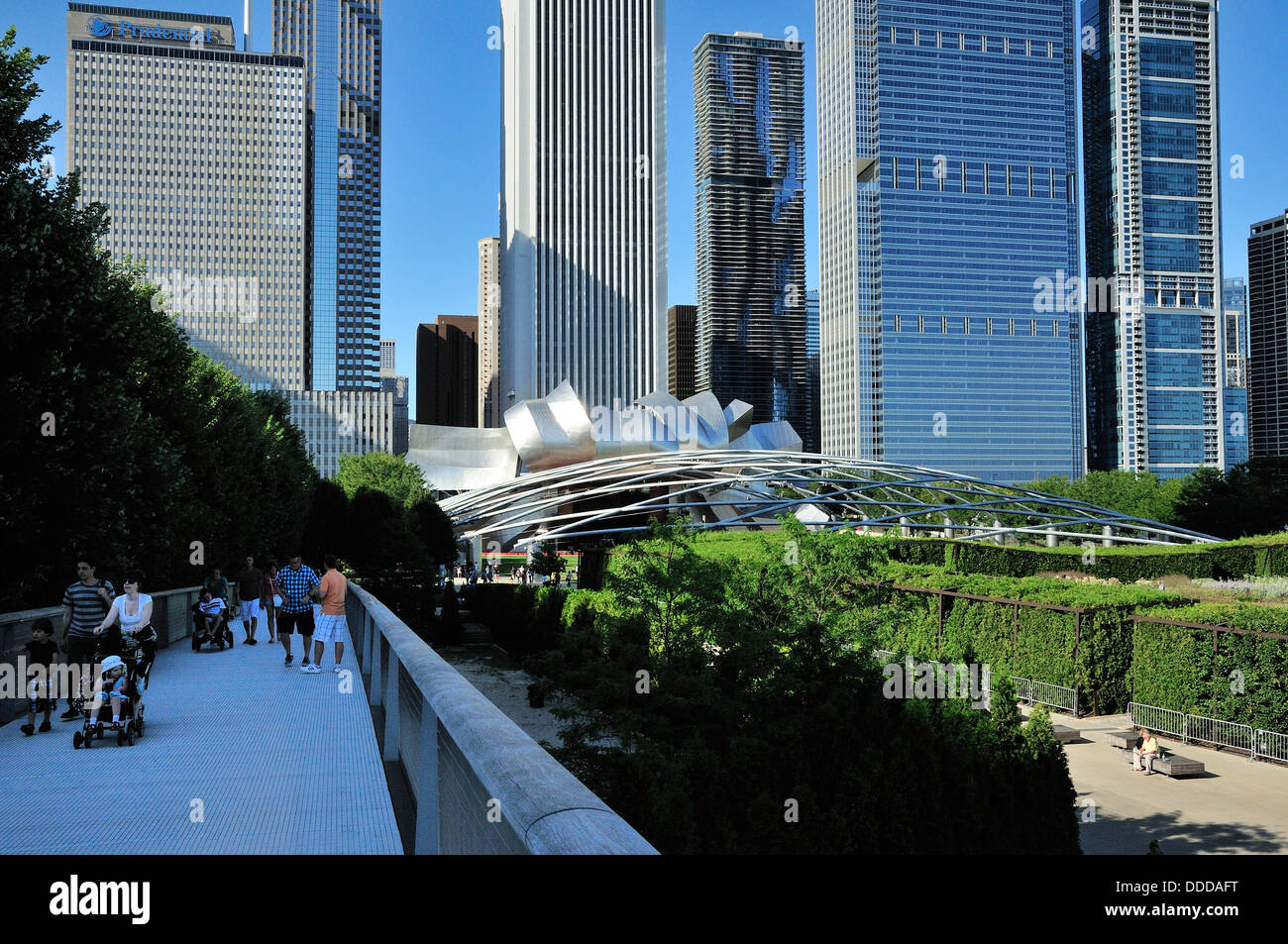 View from Nichols Bridgeway which links the Modern Wing of the Art ...