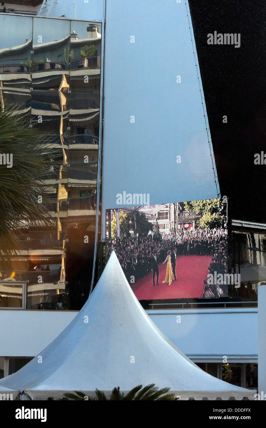 Europe, France, Alpes-Maritimes, Cannes Film Festival, retransmission of the red carpet on the big screen. Stock Photo