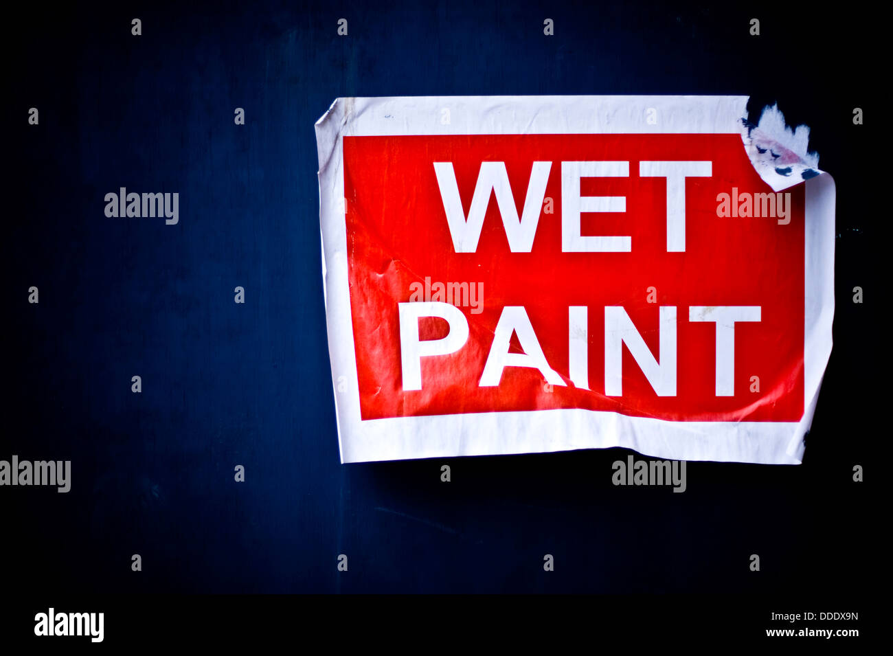 Wet paint sign hi-res stock photography and images - Alamy