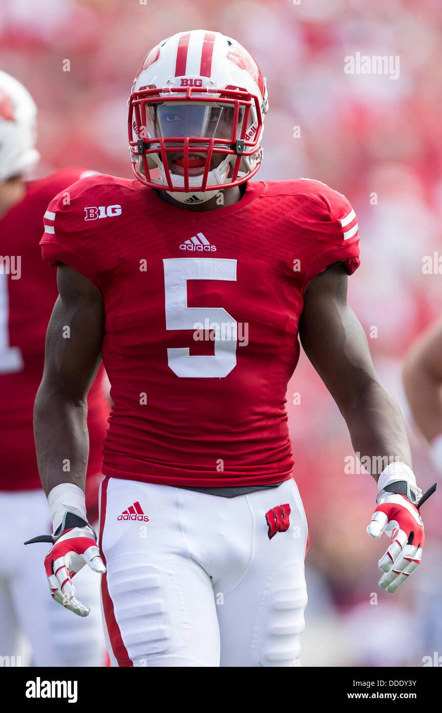 Aug. 31, 2013 - Madison, Wisconsin, United States of America - August 31, 2013: Wisconsin Badgers cornerback Darius Hillary #5 during the NCAA Football game between the UMass Minutemen and the Wisconsin Badgers at Camp Randall Stadium in Madison, WI. Wisconsin defeated UMass 45-0. John Fisher/CSM. Stock Photo