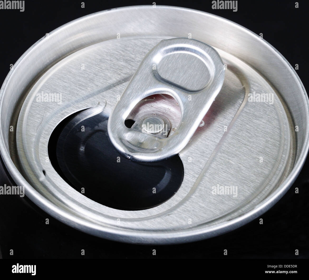 Ring pull on an aluminium can Stock Photo Alamy