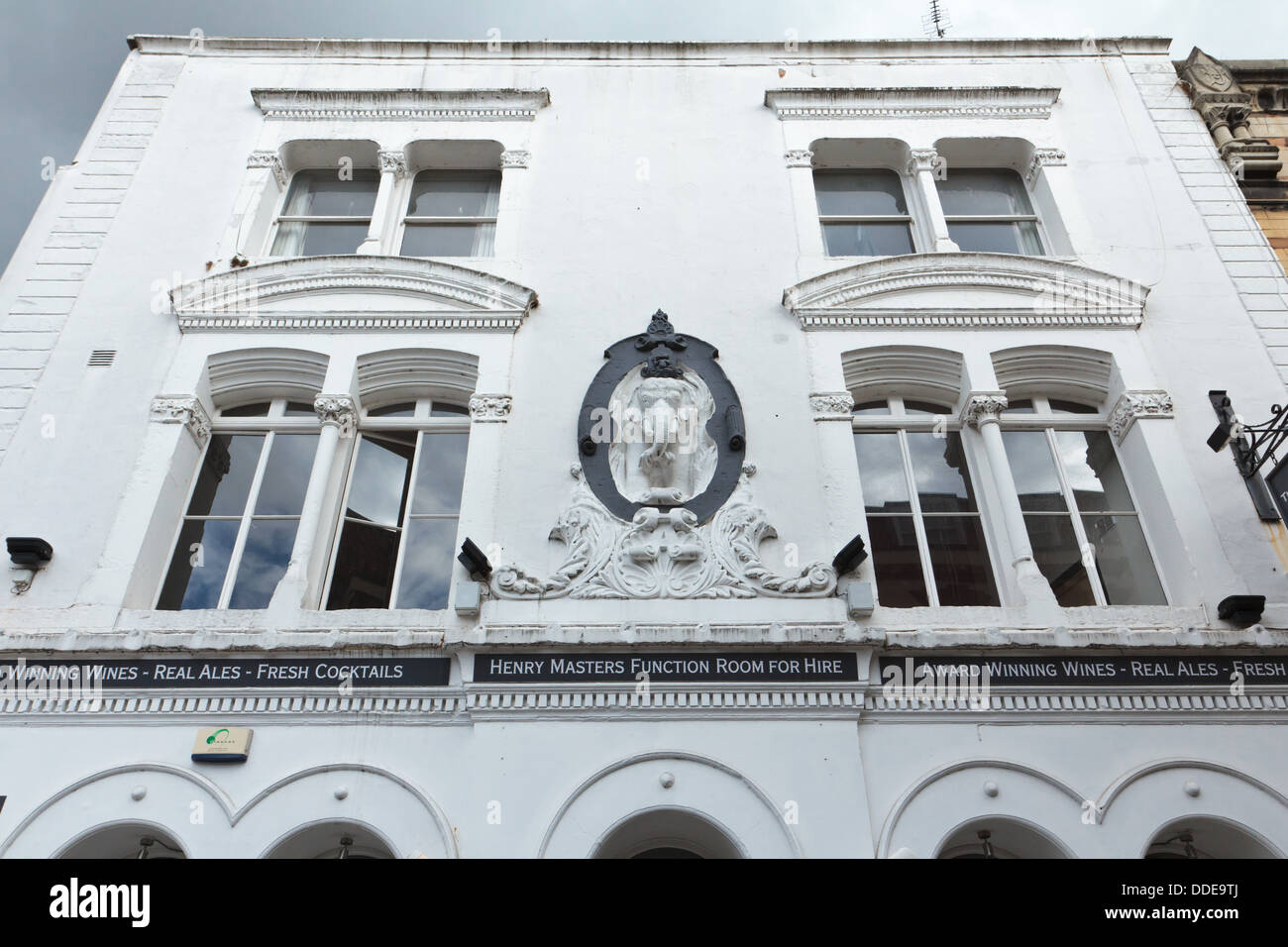 Former Elephant Pub, Bristol, a Victorian Building by Architect Henry Masters, Decorated with a Sculpture of an Elephant. Stock Photo