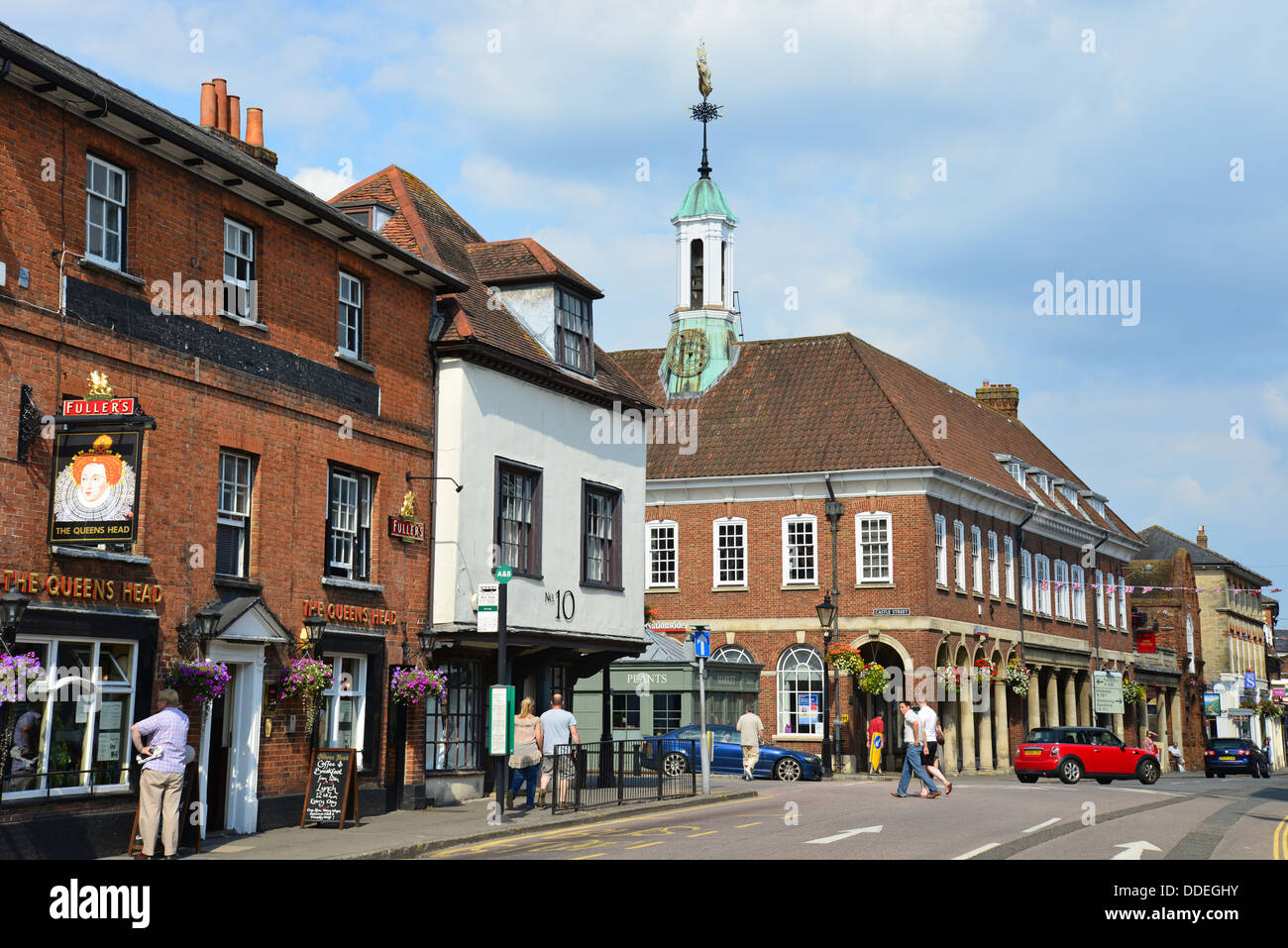 Farnham town centre hi-res stock photography and images - Alamy