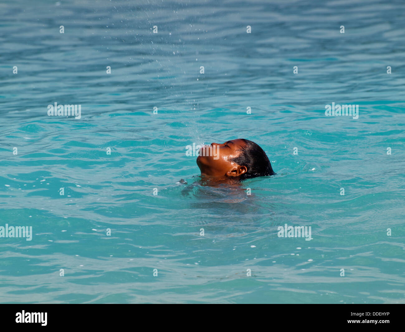 Child playing at the sea hi-res stock photography and images - Alamy